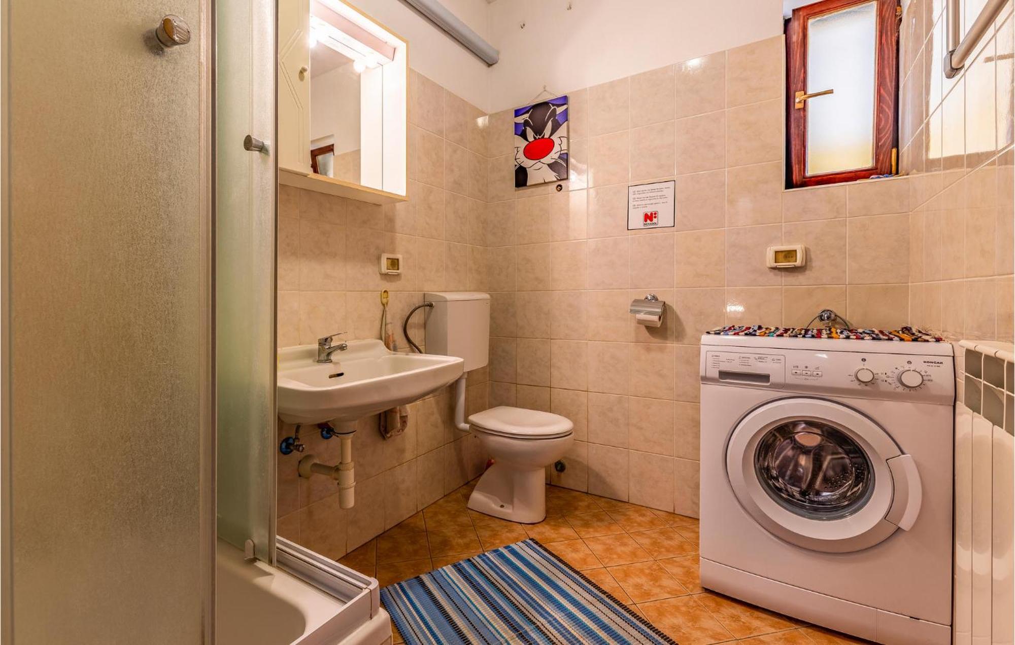 Gorgeous Apartment In Pula With Kitchen Extérieur photo